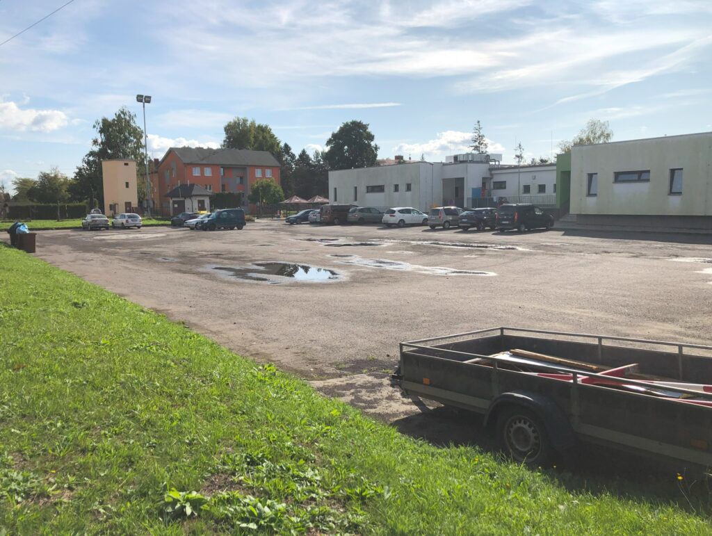 Rekonstrukce parkoviště Dolní Benešov